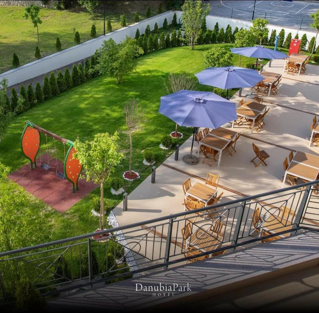 Veliko Gradište Hotel Danubia Park מראה חיצוני תמונה