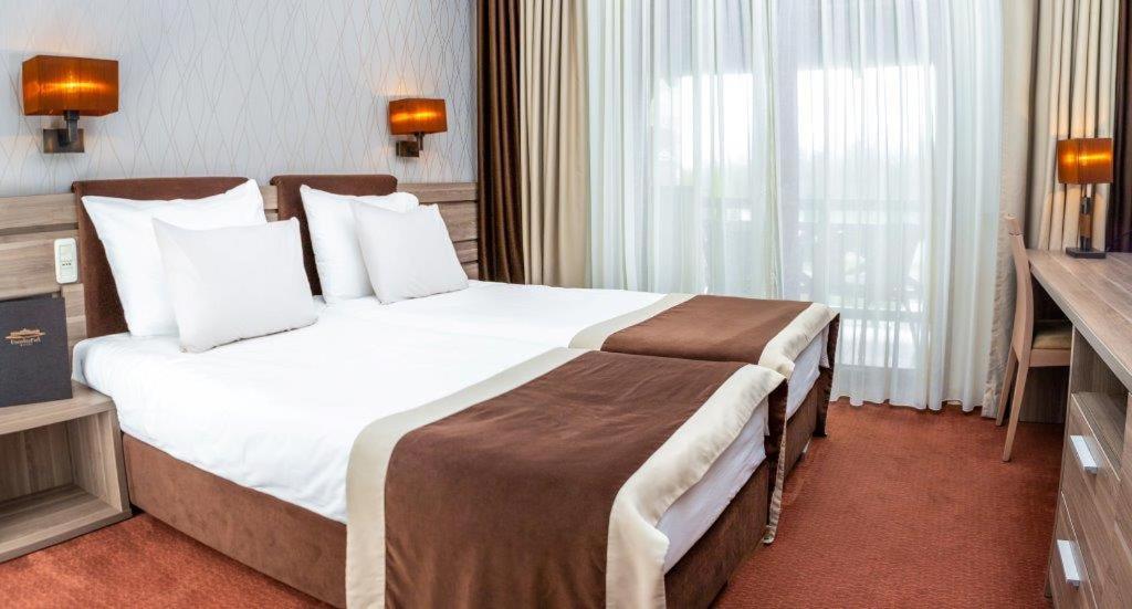 Veliko Gradište Hotel Danubia Park מראה חיצוני תמונה