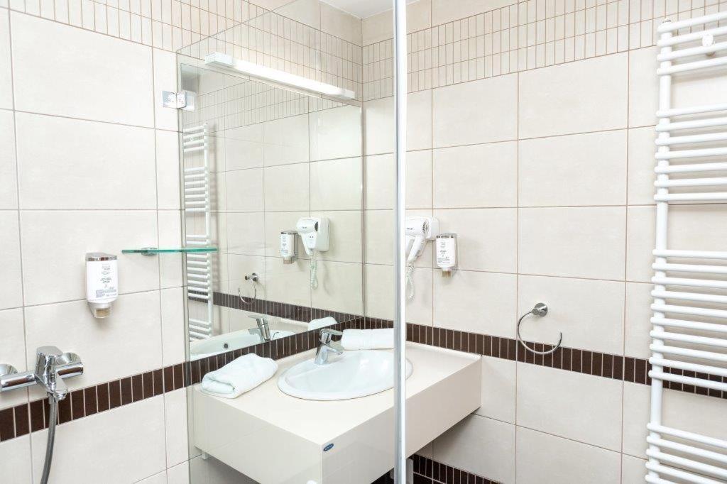 Veliko Gradište Hotel Danubia Park מראה חיצוני תמונה